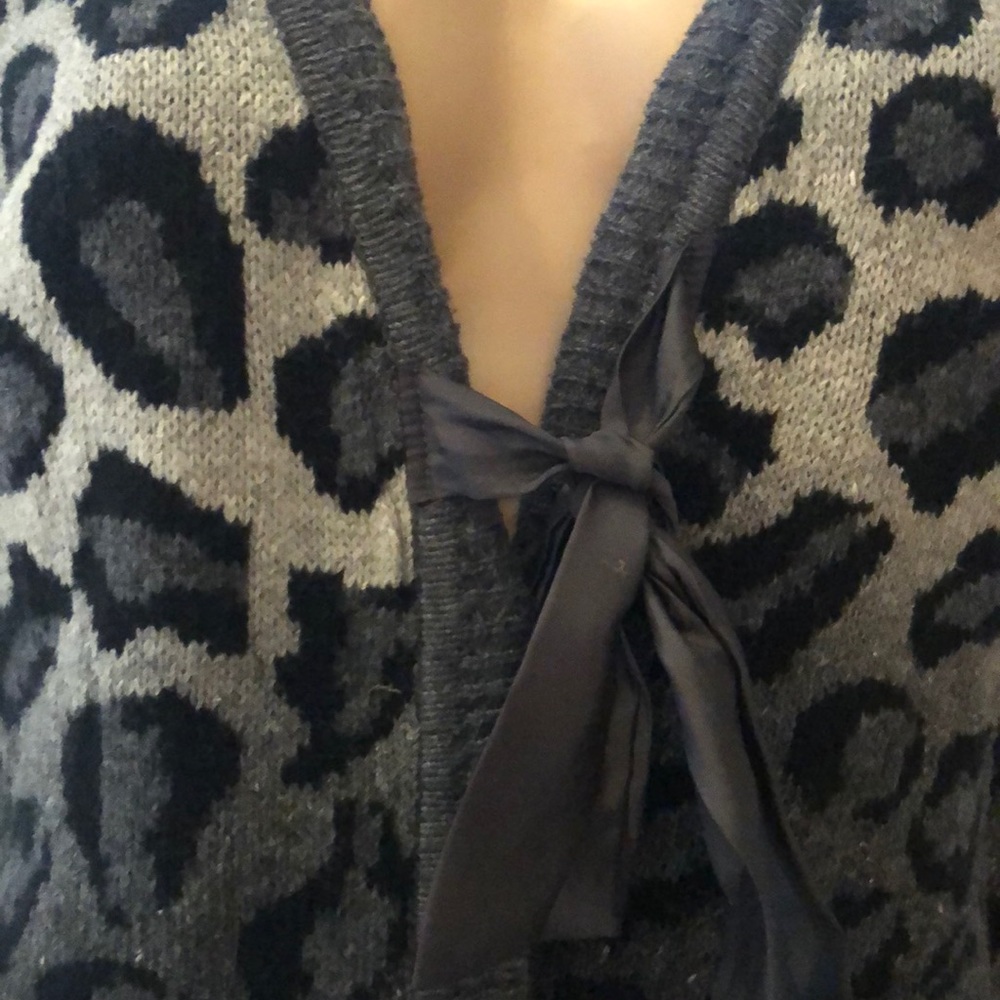 Cardigan - Picture 6 of 8